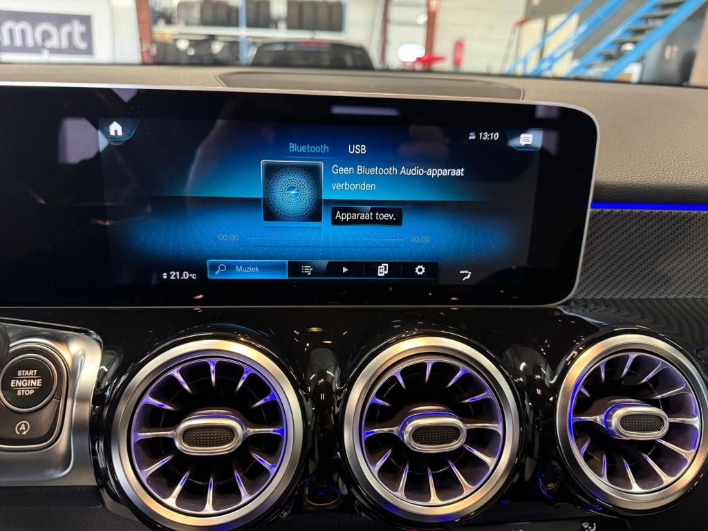 Mercedes-Benz 200-klasse glb amg night-pakket automaat , wegklapbare trekha