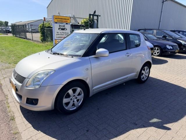 Suzuki Swift 1.5 exclusive