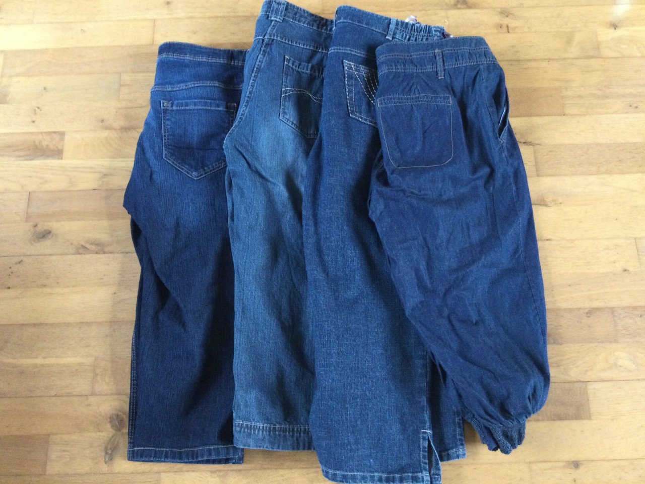 4 capri spijkerbroeken voor dames maat 46 voor € 5