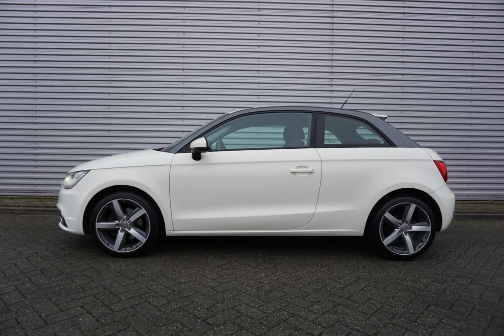 Audi A1 1.4 tfsi ambition pro line business airco / navi / cruise / elektr.