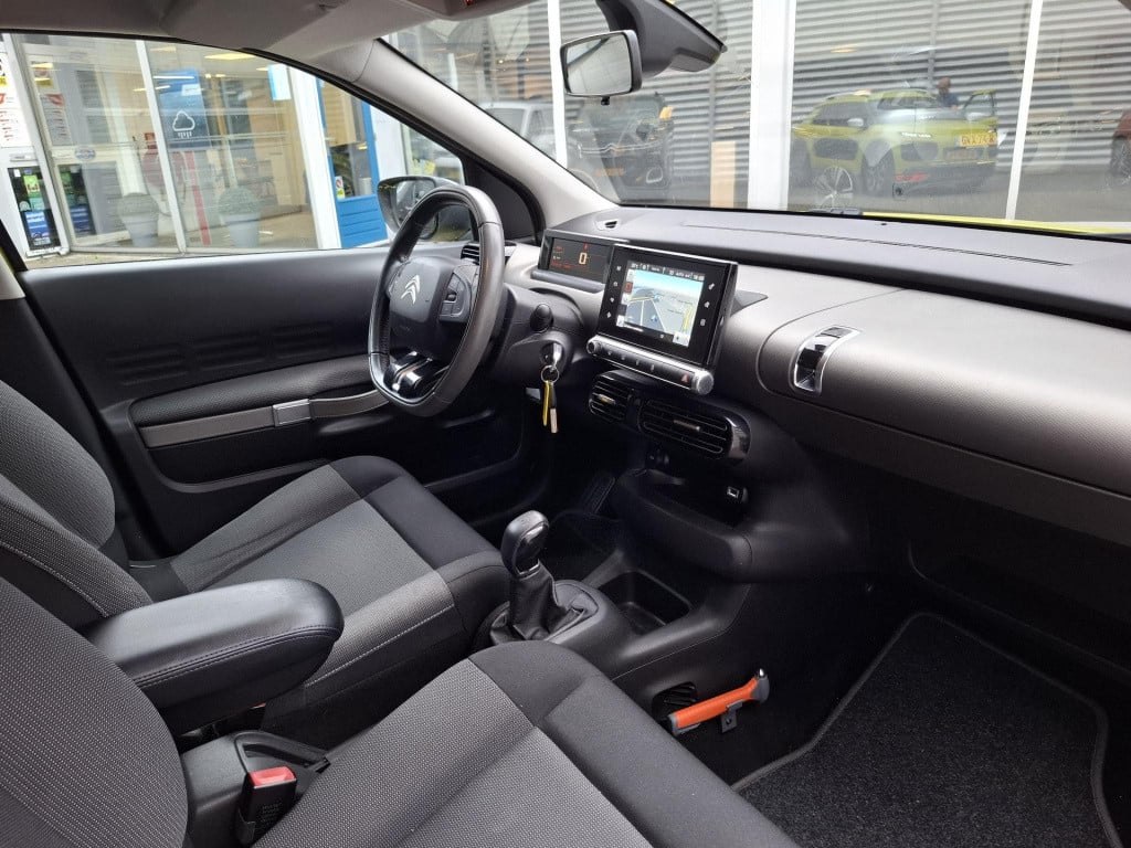 Citroen C4 Cactus 1.2 vti shine clim/nav/cam/lmv