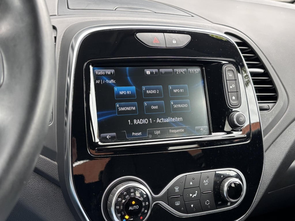 Renault Captur 0.9 tce intens | navigatie | camera | dodehoek detectie | le