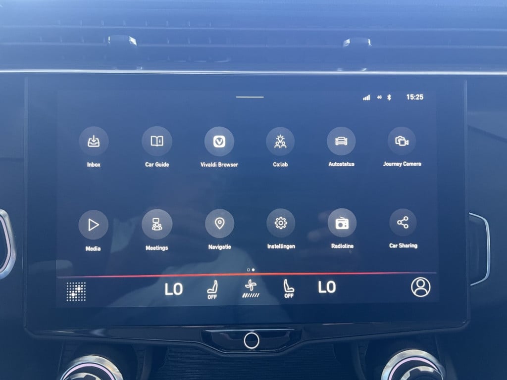 Lynk & Co 01 1.5 261pk 7dcth plug in hybrid , pano dak , 360gr camera