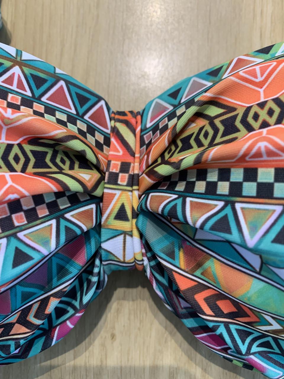 Vrolijke bikini maat M