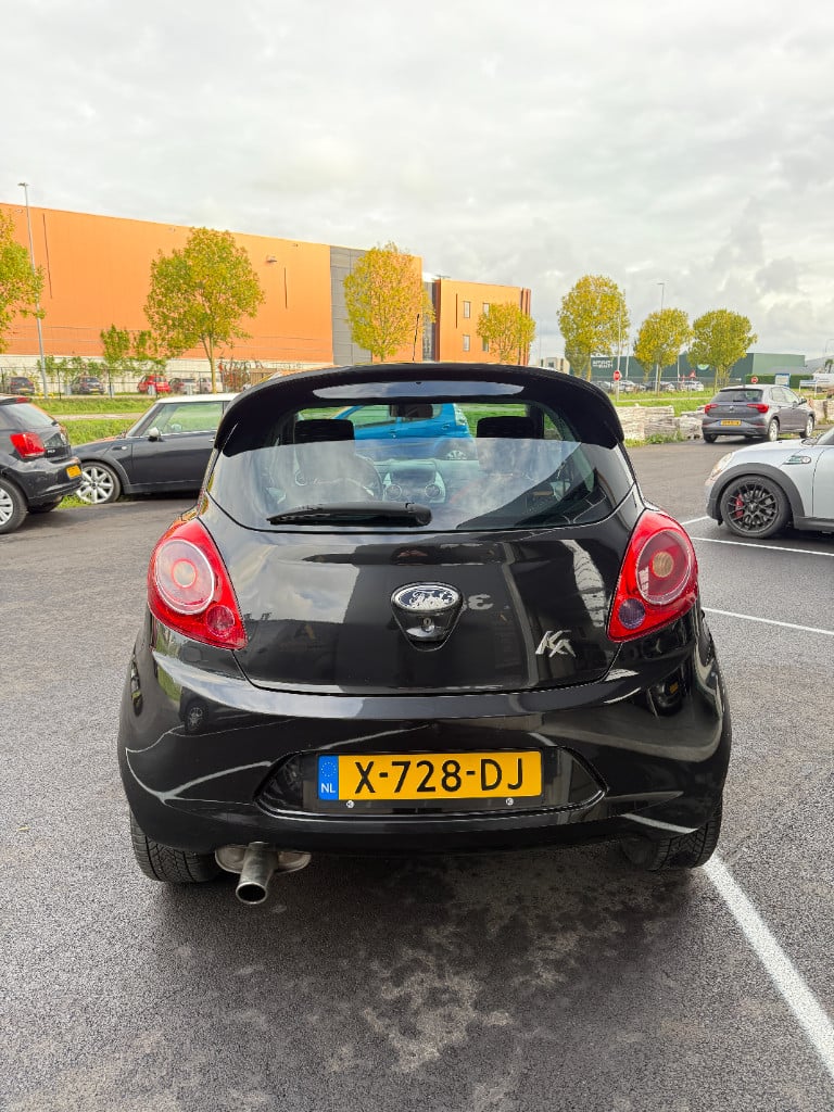 Ford KA 1.2 - titanium - airco
