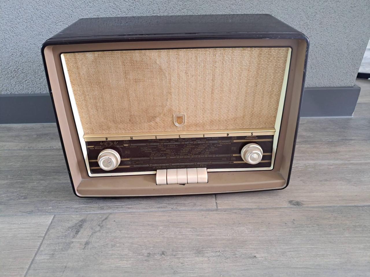 🤩 Nostalgie  Niet werkende vintage Philips buizenradio,