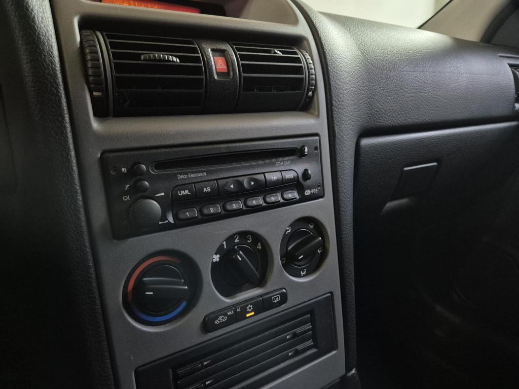 Opel Astra wagon 1.6-16v sport / nieuwe apk / nieuwe banden