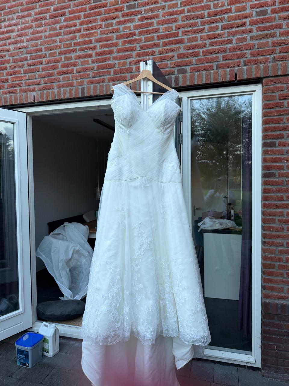 Trouwjurk maat 46/48