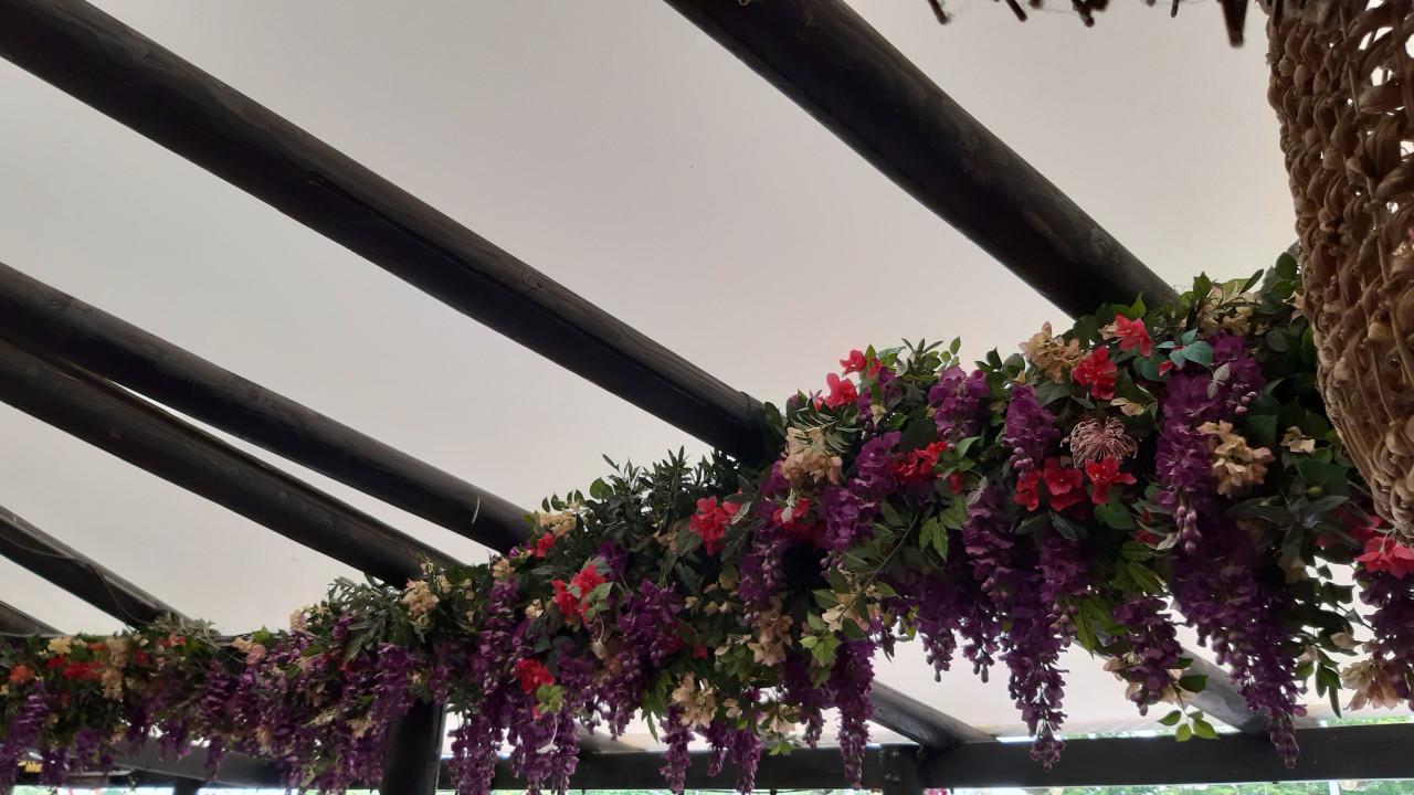 ZIJDE KUNSTPLANTEN BOMEN EN BLOEMEN