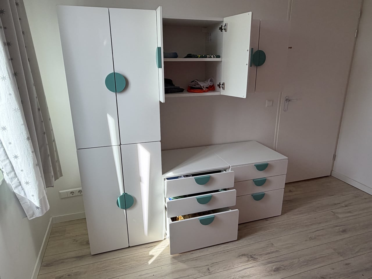 Ikea småstad kledingkast