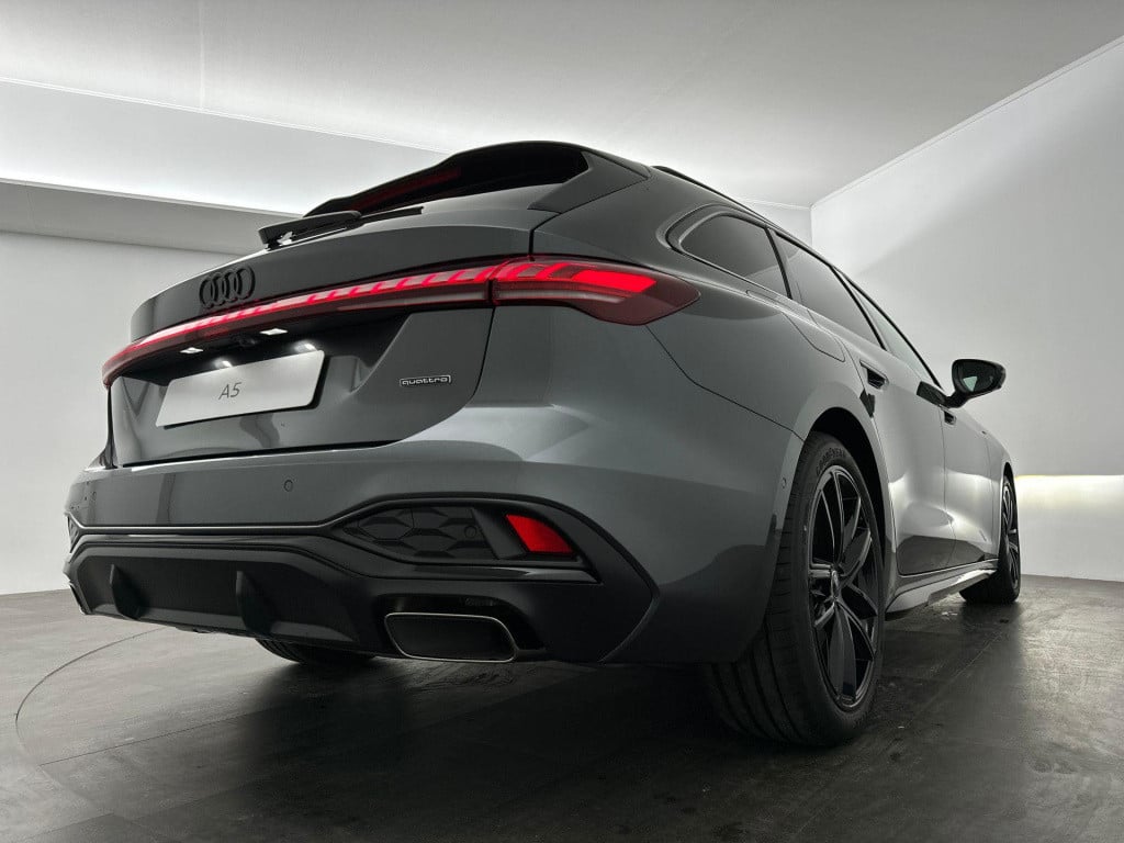 Audi A5 avant s edition 2.0 tfsi e 220 kw / 299 pk avant 7 versn