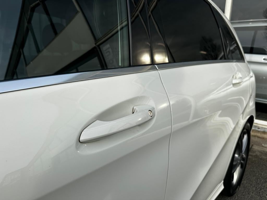 Mercedes-Benz B-Klasse 180 ambition aut | 18 inch | ambition