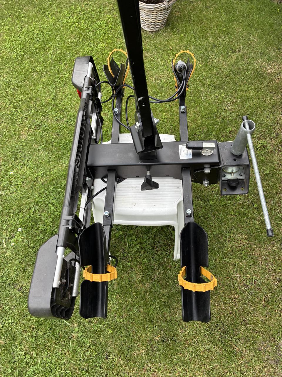 Spinder Hawk fietsdrager voor 2 fietsen.