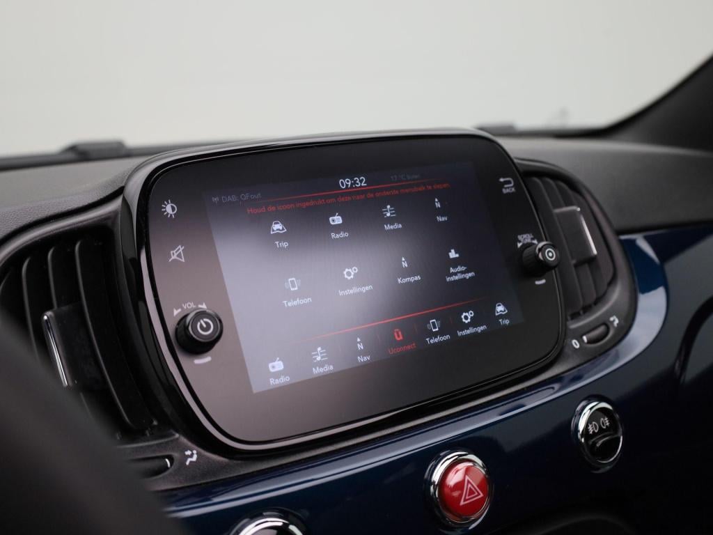 Fiat 500 C 1.0 hybrid red fiat 500 c 1.0 hybrid red