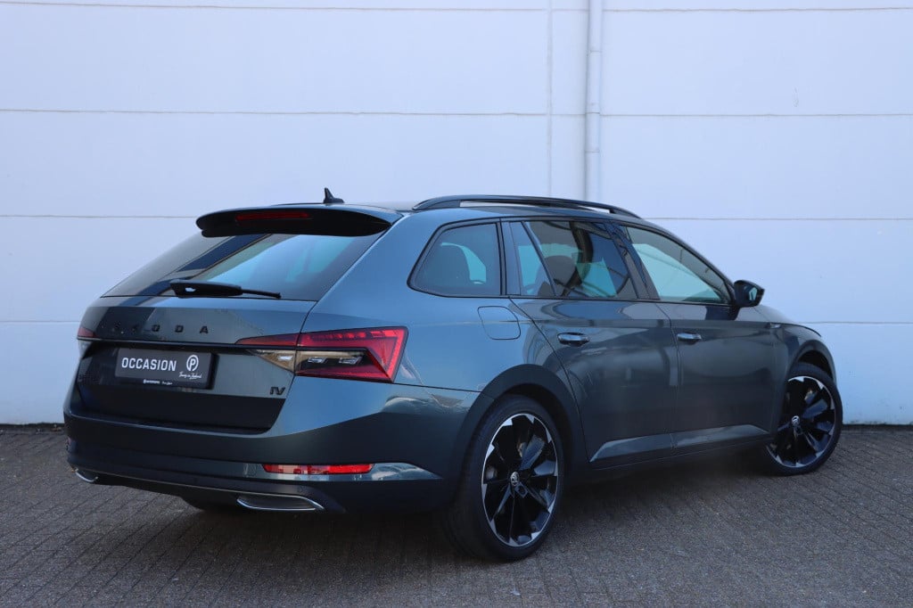 Skoda Superb combi 1.4 tsi iv sportline business 218pk dsg6 skoda superb co