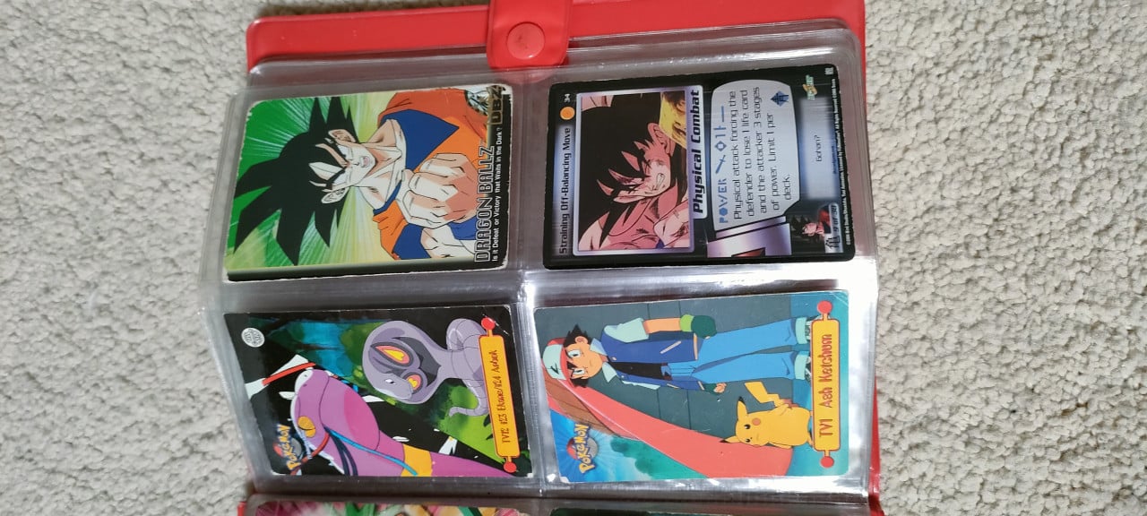 Pokemon boek met kaarten