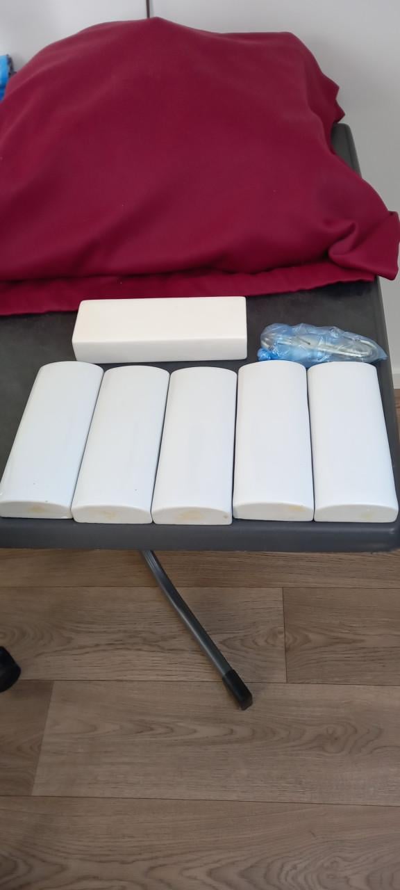 VERDAMPINGS BAKJES VOOR AAN RADIATOR