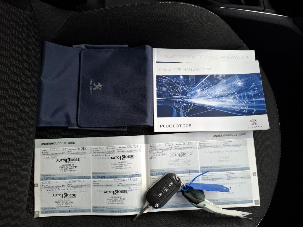 Peugeot 208 1.2 82 blue lion 5-drs airco/nav/park