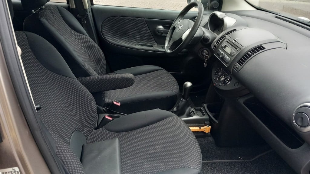 Nissan Note 1.4i first note