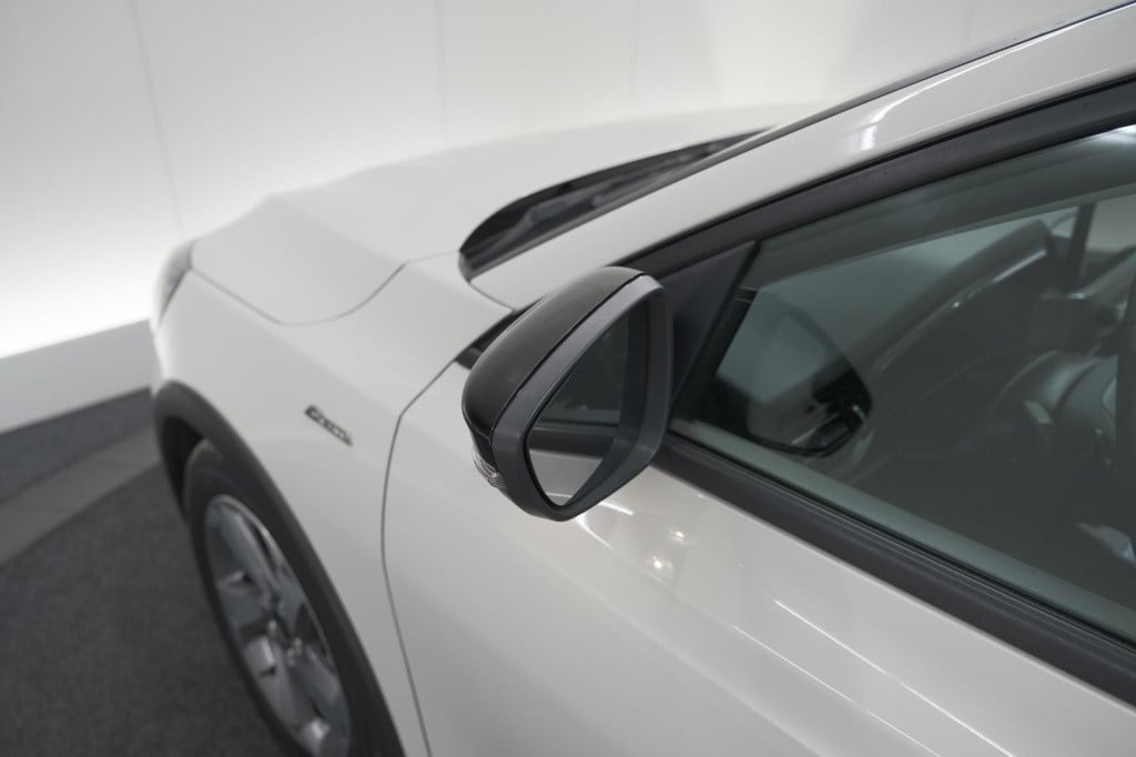 Ford Focus 1.5 ecoboost active business | lage kilometerstand | navigatie |