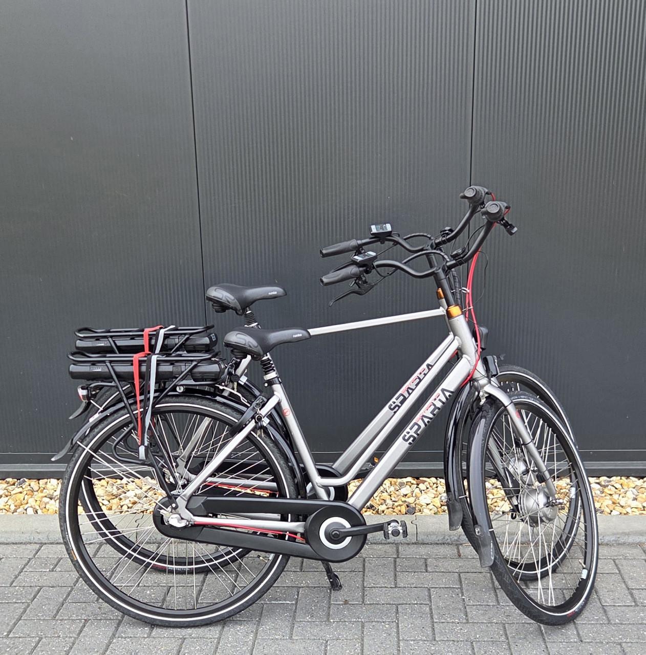 Mooie set Sparta E-Regular dames en herenfiets ebikes 53/57cm 418Wh