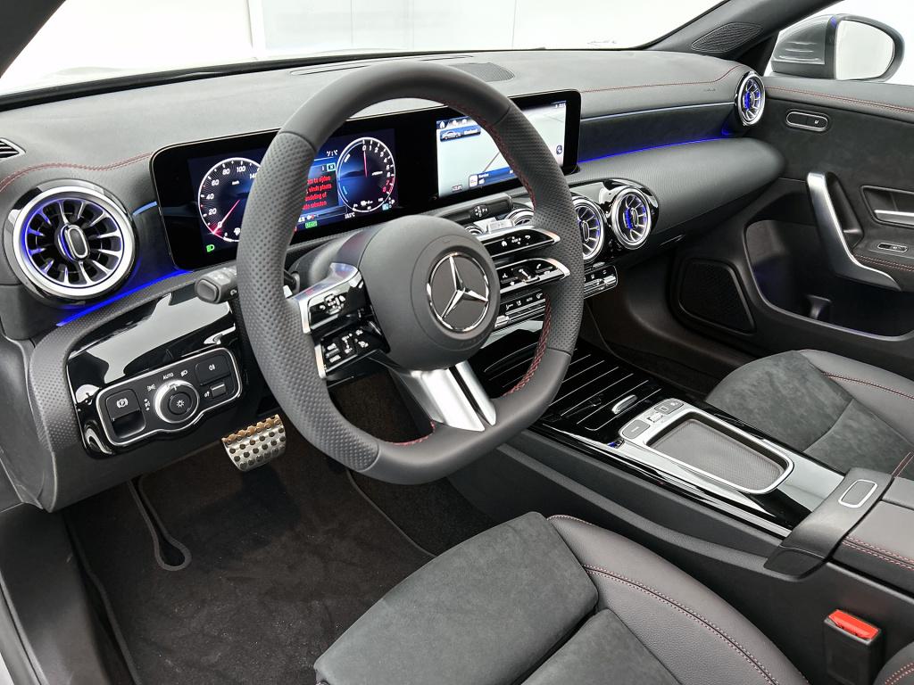 Mercedes-Benz Cla 250 e business solution amg | smartphone integratie | pan