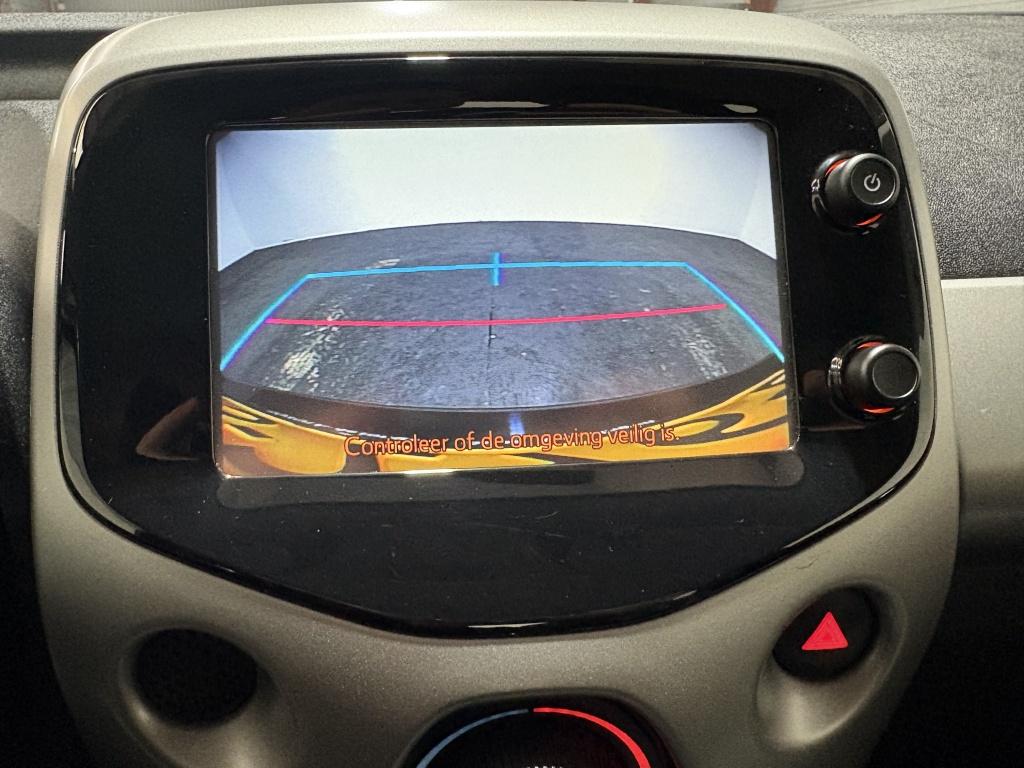 Toyota Aygo 1.0 vvt-i x-play