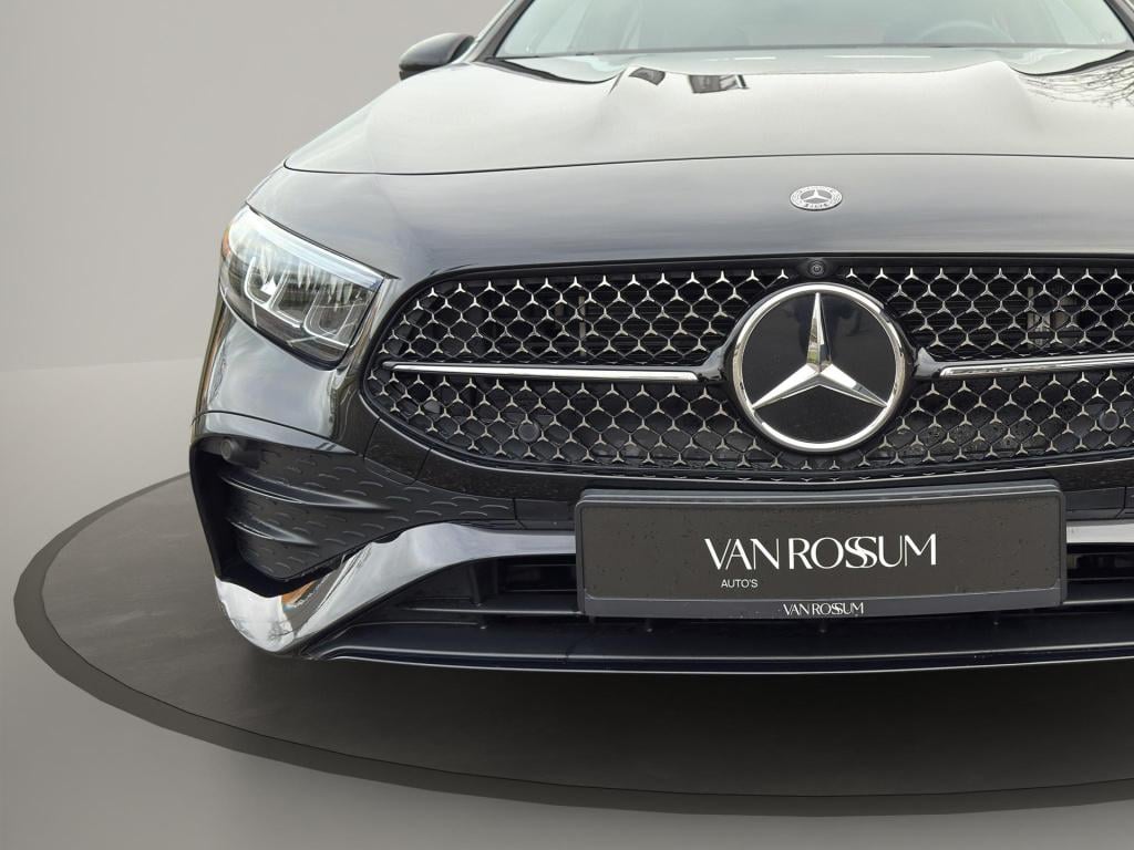 Mercedes-Benz A-Klasse 250 e amg line panoramadak | 19"velg | sfeer | elekt