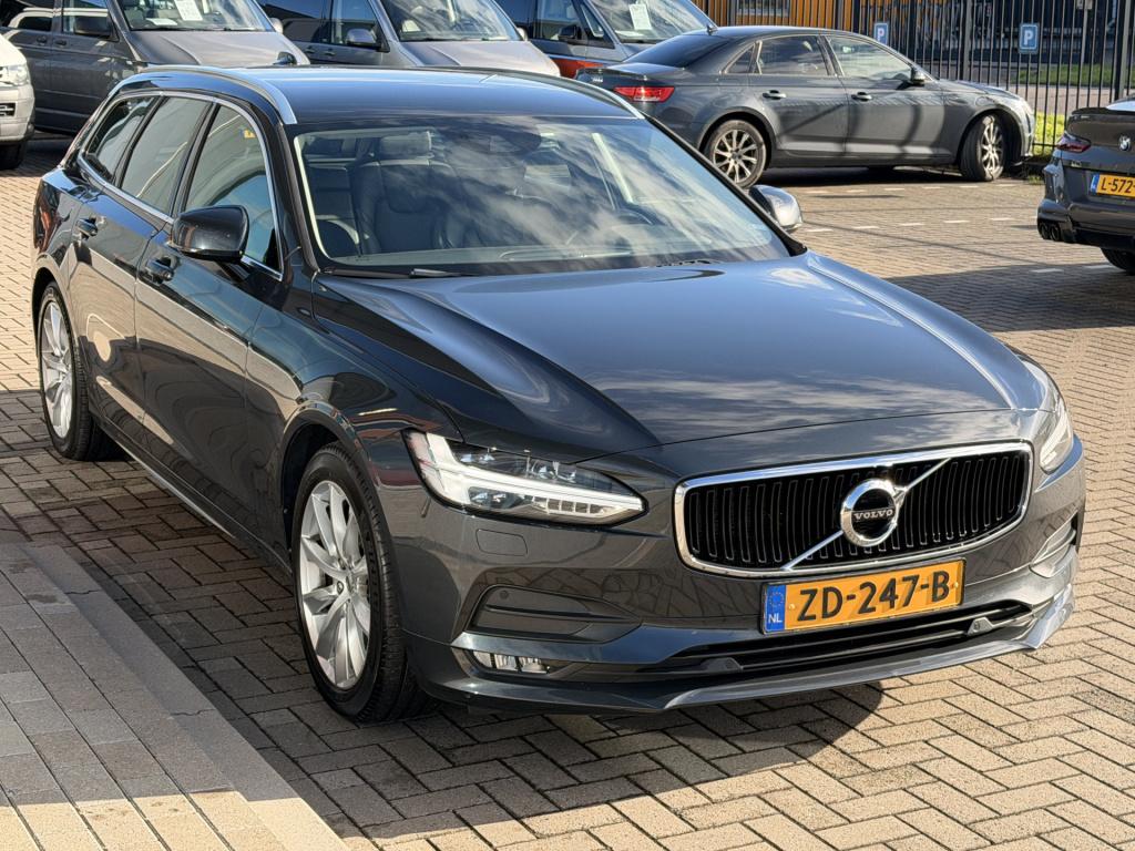 Volvo V90 2.0 t4 momentum | apple carplay | acc | elek. trekhaak | stoel/st