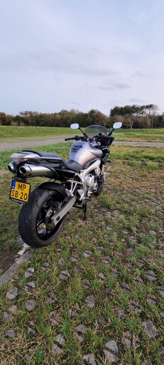 Yamaha Fazer 600