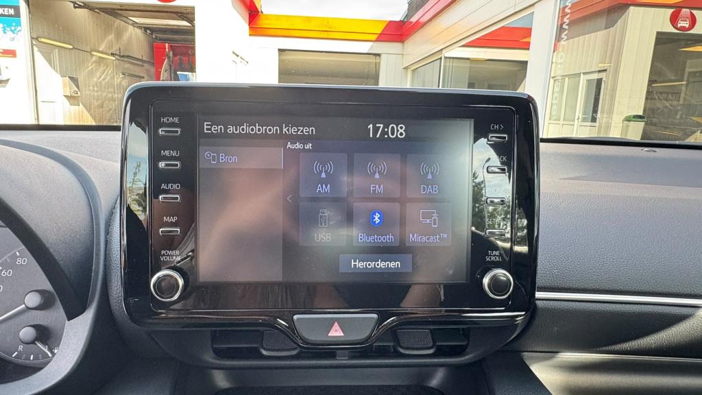 Toyota Yaris 1.5 hybrid 115 active