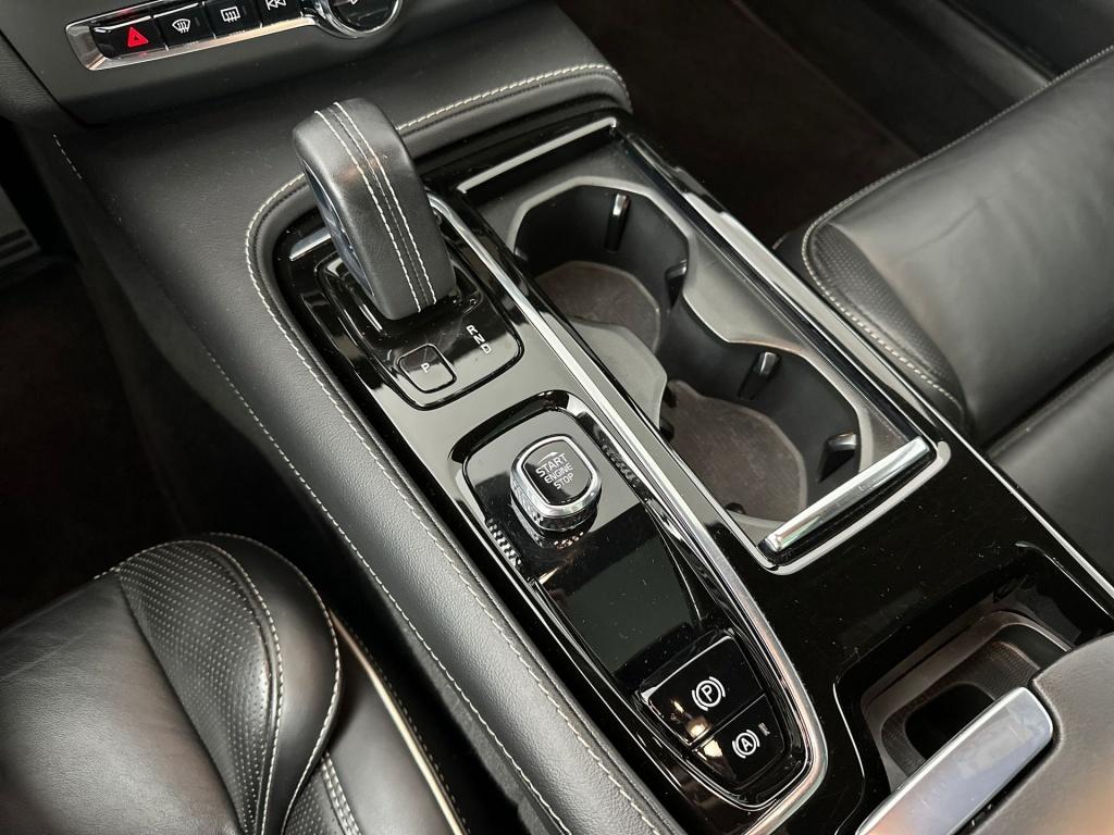 Volvo V90 t6 340pk recharge r-design| panodak| adap.cruise| camera| h&k so