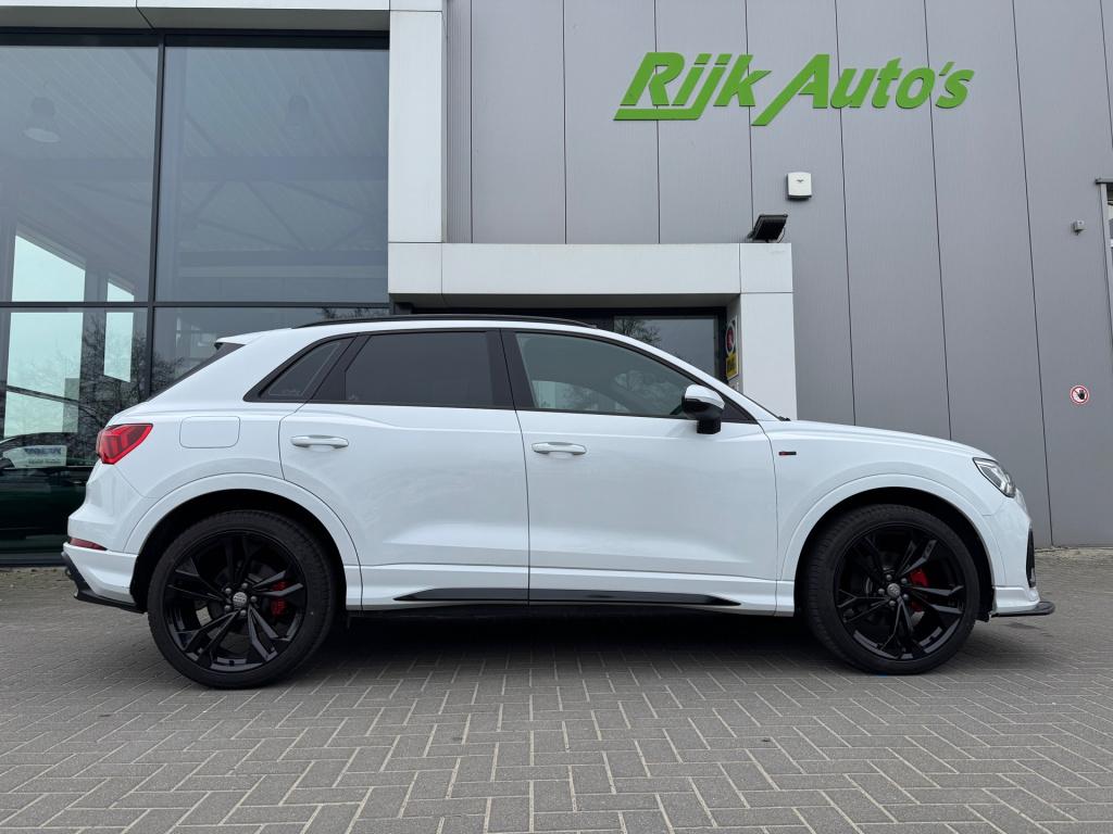 Audi Q3 35 tfsi 3x s-line* keyless * matrix led * camera * carplay
