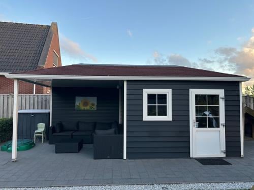 Romahaus tuinhuis / schuurtje met veranda (model Siena).