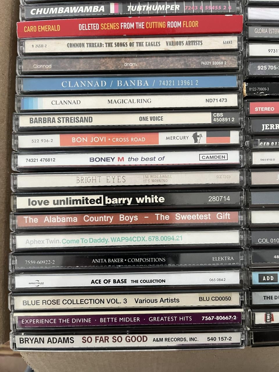 Ruim 100  diverse cd´s