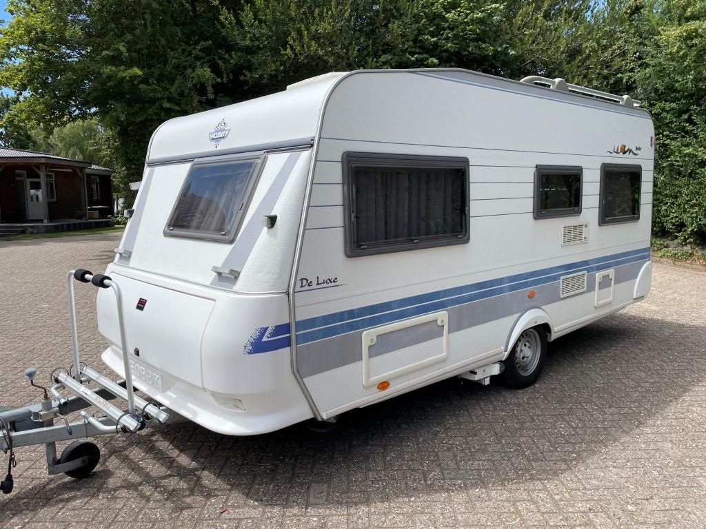 Hobby de Luxe 460 Ufe met mover