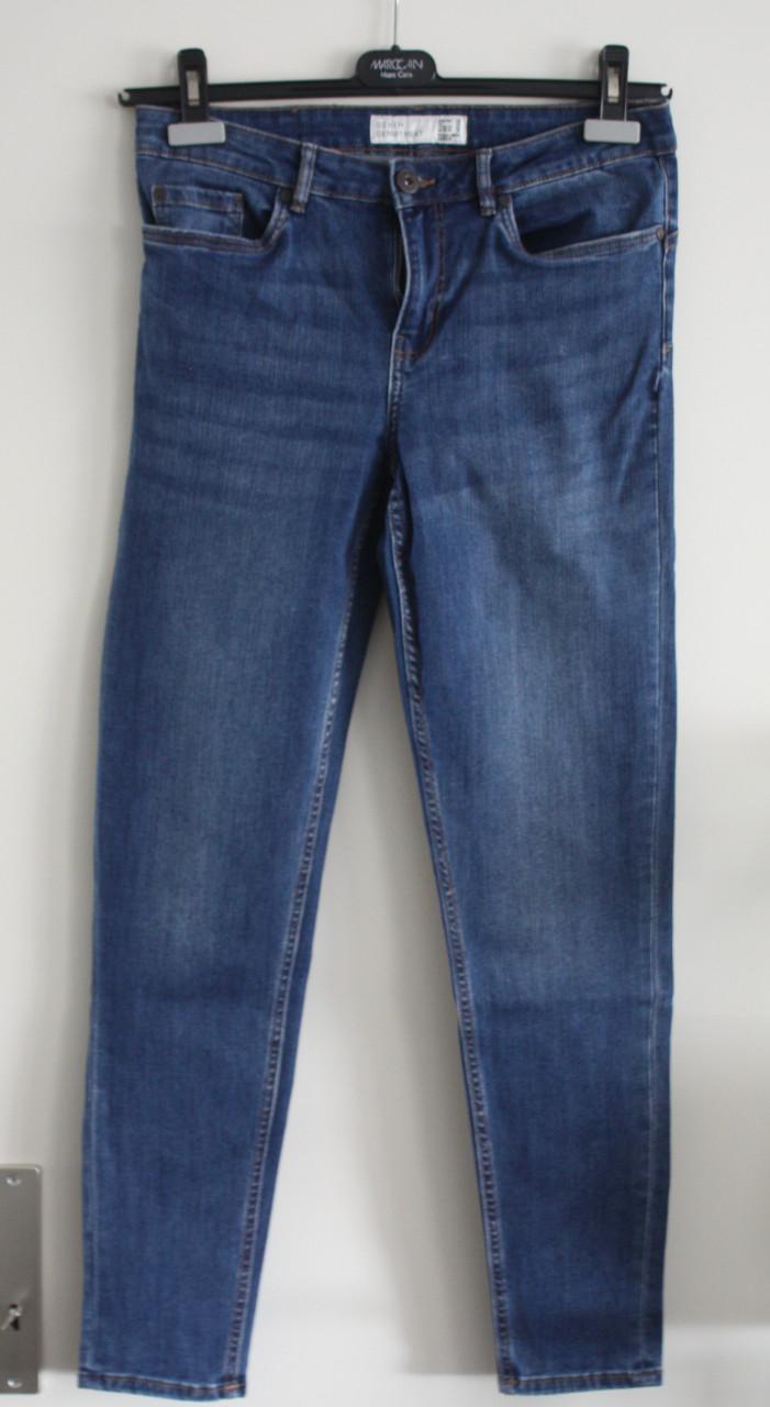 Blauwe jeans maat 40