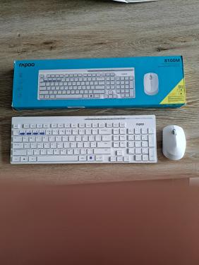 Draadloze muis/toetsenbord combi.