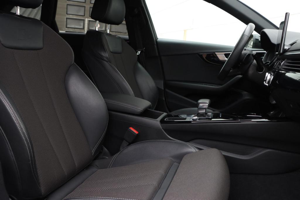 Audi A4 avant 35 tfsi s-line edition competition 150pk s-tronic