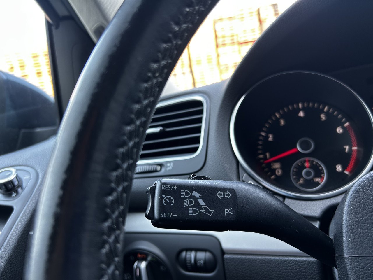 Volkswagen Golf 1.4 TSI R-LINE/XENON/CARPLAY/APK/CRUISE CONT