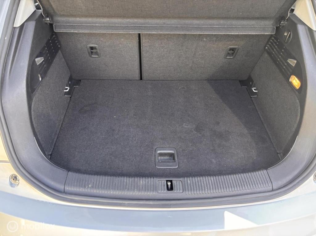 Audi A1 Sportback 1.4 tfsi pro line s-line aut/navi/xenon/stoelv.