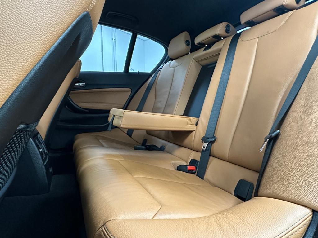 BMW 1 Serie m140i high executive | 460pk | m performance uitlaat | eibach o