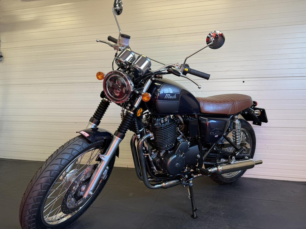 Leuke en jonge Mash Six Hundred 650 slechts 800km oud!