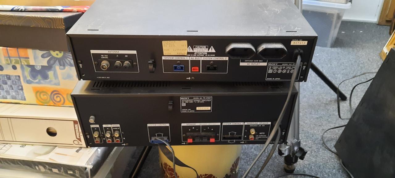 Sony TA-D507 versterker en tuner ST-D707.