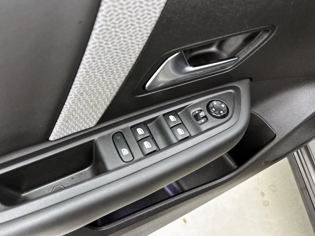 Citroen C4 130 pk automaat business plus | rijklaar | afneembare trekhaak |