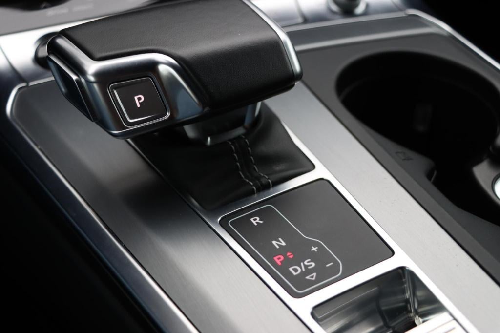 Audi A6 avant 55 tfsie quattro s-line edition s-tronic 367pk | soh 88,5% |