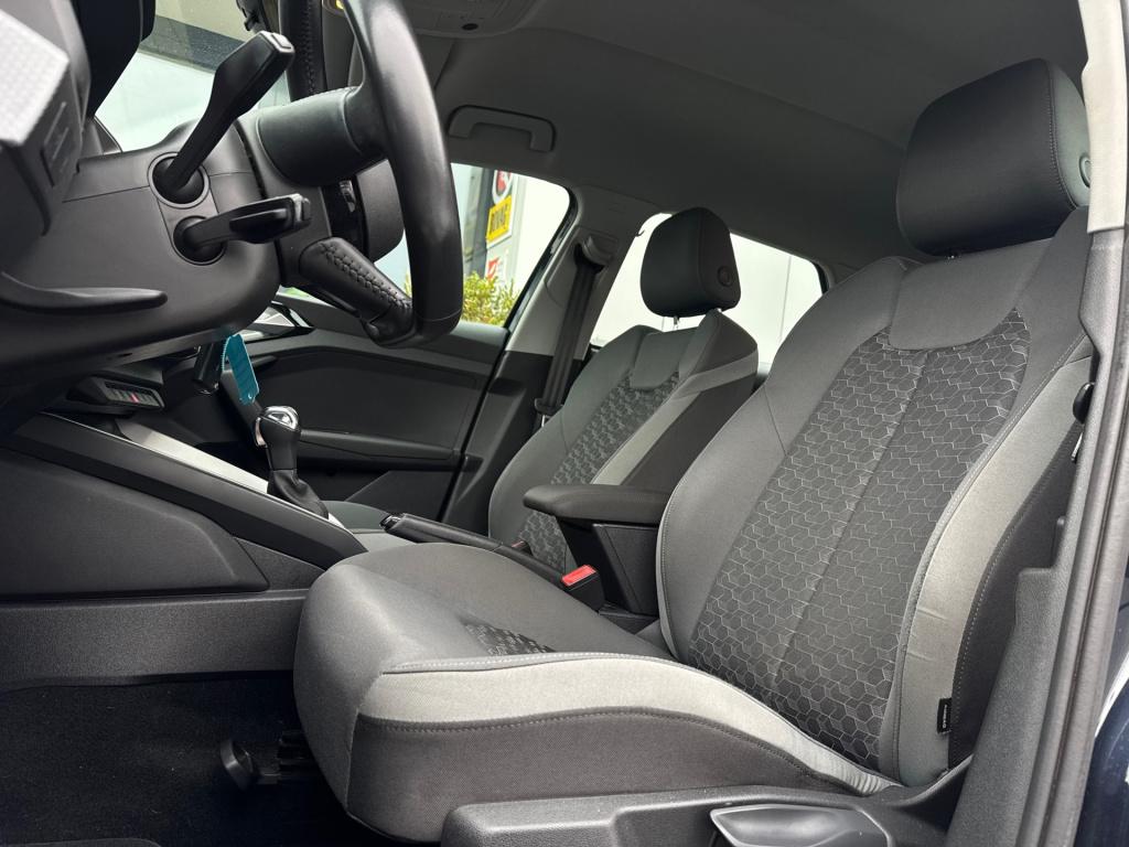 Audi A1 Sportback 35 tfsi 1.5 * 150pk! * navigatie * cruise control *stoelv