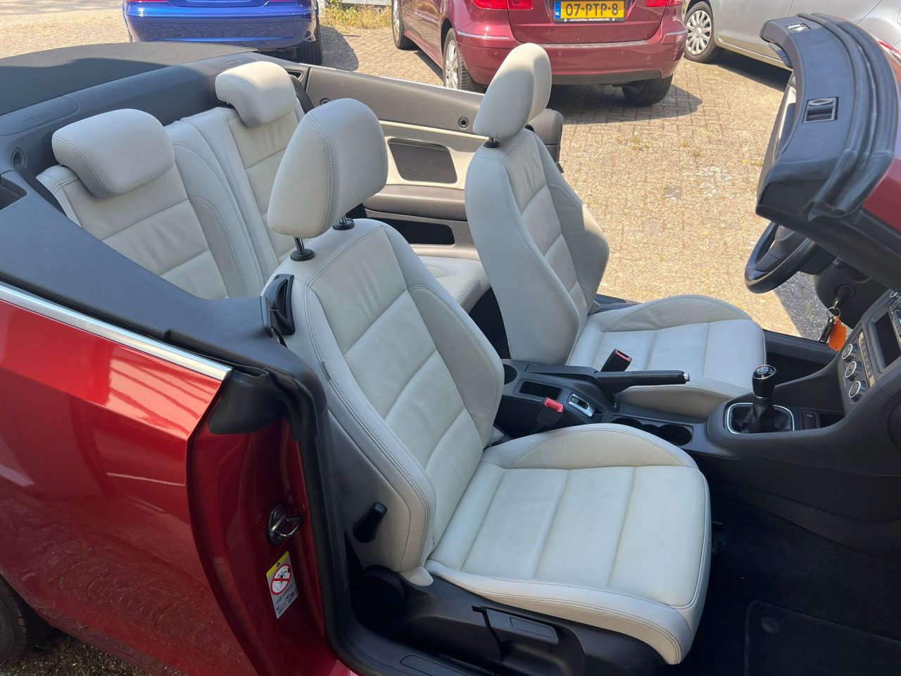 Prachtige VW Golf Cabriolet uit 2012 met slechts 129.000 km
