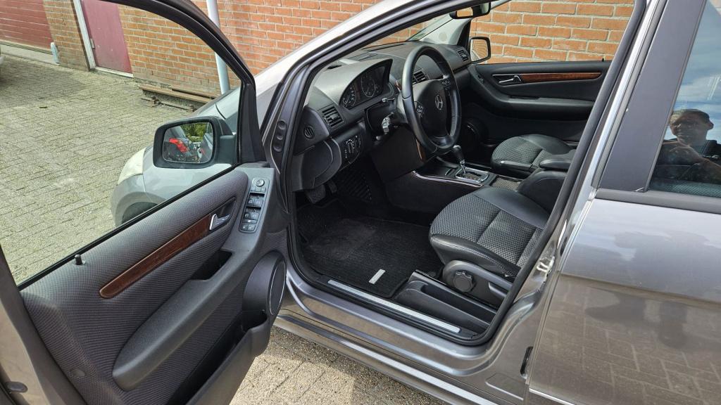 Mercedes-Benz A-Klasse 180 business class avantgarde