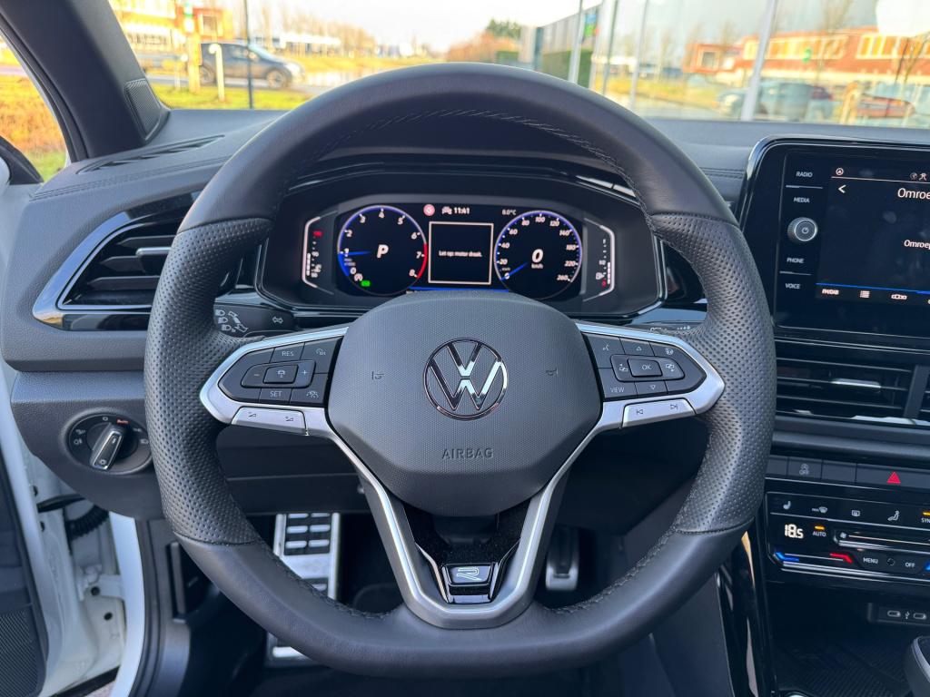 Volkswagen T-roc 1.5 tsi r-line black edition automaat , panoramaschuifdak 